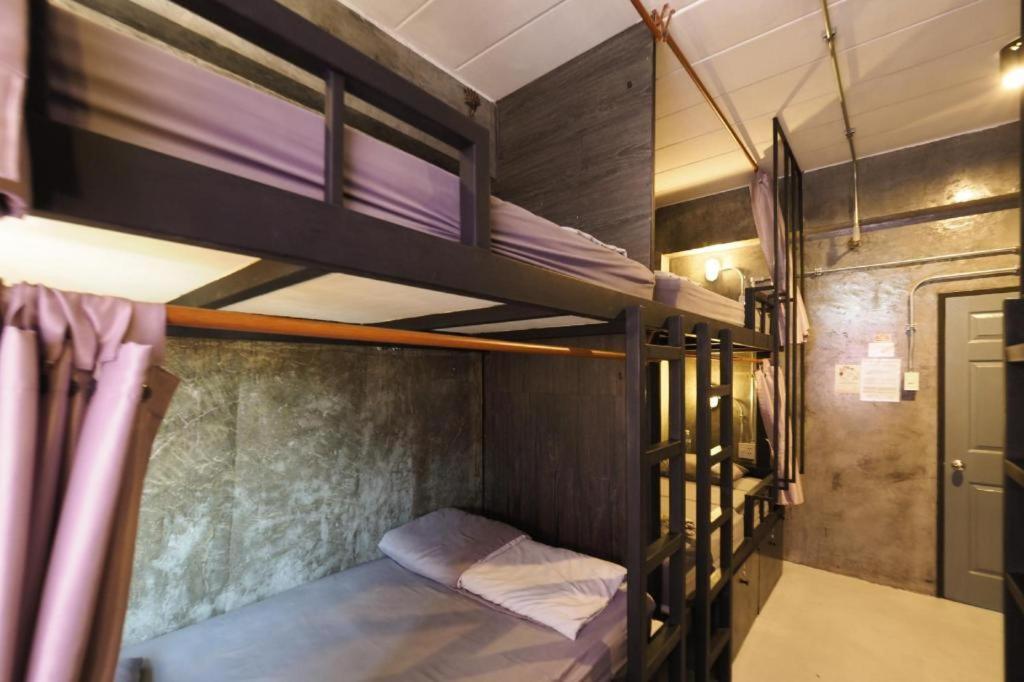 Vm1 Hostel Bangkok Esterno foto